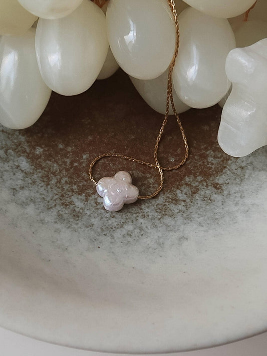 18K Gold Non-Tarnish Freshwater Pearl Clover, Heart Necklace: Yellow Gold / Clover-Cloverie