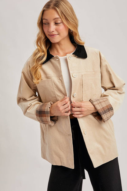 CORDUROY BUTTON DOWN BARN COAT INNER PLAID: Beige