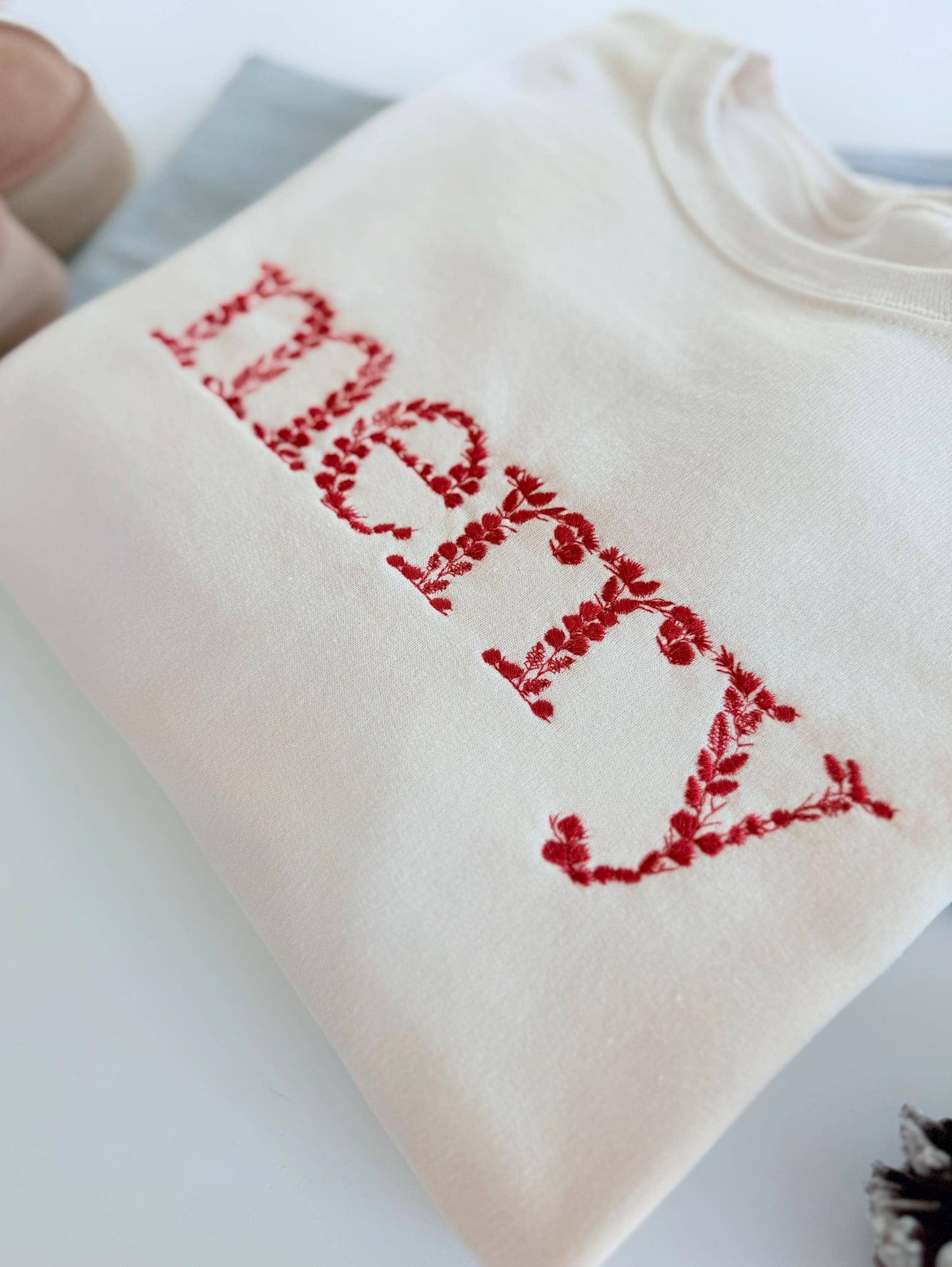 Floral Merry Christmas Embroidered Sweatshirt: Cream